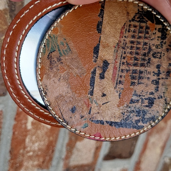 Patricia Nash Vintage Patch Turno Mirror - Picture 7 of 9